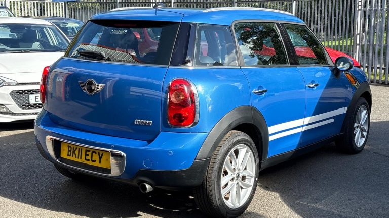 MINI COUNTRYMAN 16 Cooper 5dr