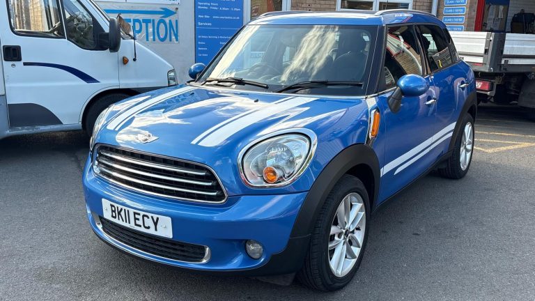 MINI COUNTRYMAN 16 Cooper 5dr