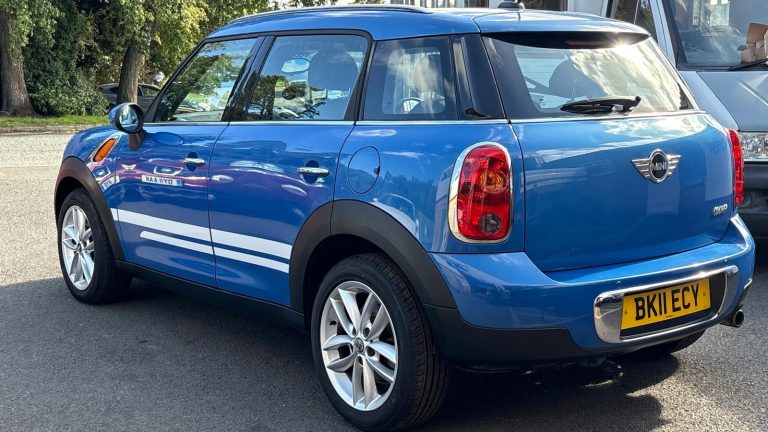 MINI COUNTRYMAN 16 Cooper 5dr