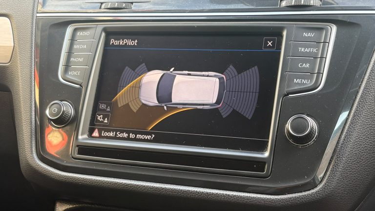 VOLKSWAGEN TIGUAN 2.0 TDi 150 SE Nav 5dr 2016 DIESEL AUTOMATIC