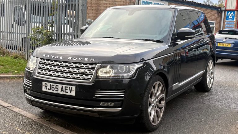 LAND ROVER RANGE ROVER 3.0 TDV6 Vogue SE 4dr Auto 2015 Diesel Auto