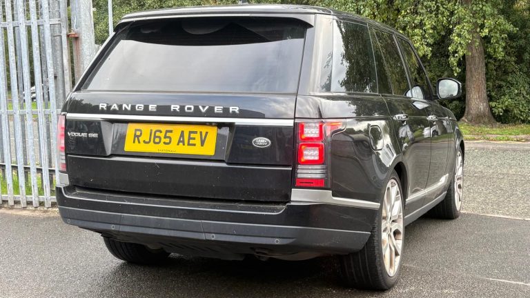 LAND ROVER RANGE ROVER 3.0 TDV6 Vogue SE 4dr Auto 2015 Diesel Auto