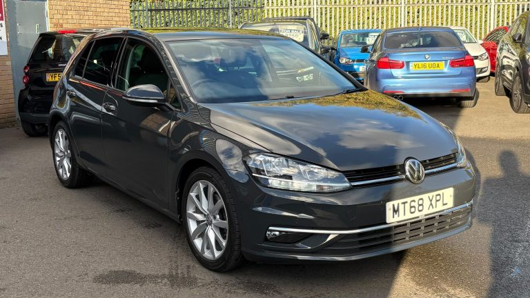 VOLKSWAGEN GOLF 1.6 TDI GT 5dr DSG