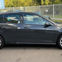 VOLKSWAGEN GOLF 1.6 TDI GT 5dr DSG